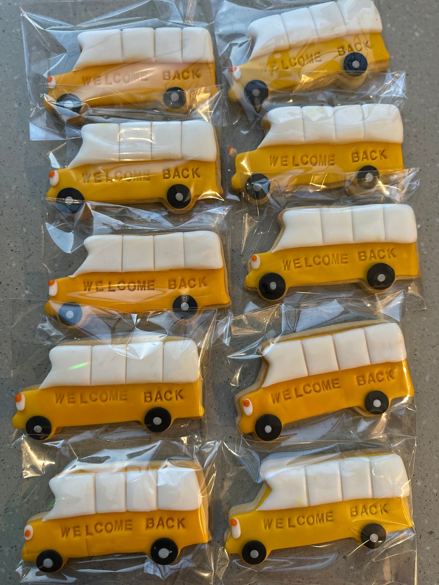 Back to school cookies- bus